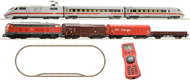 Digital Starter Set with two trains<br /><a href='images/pictures/Roco/227936.jpg' target='_blank'>Full size image</a>